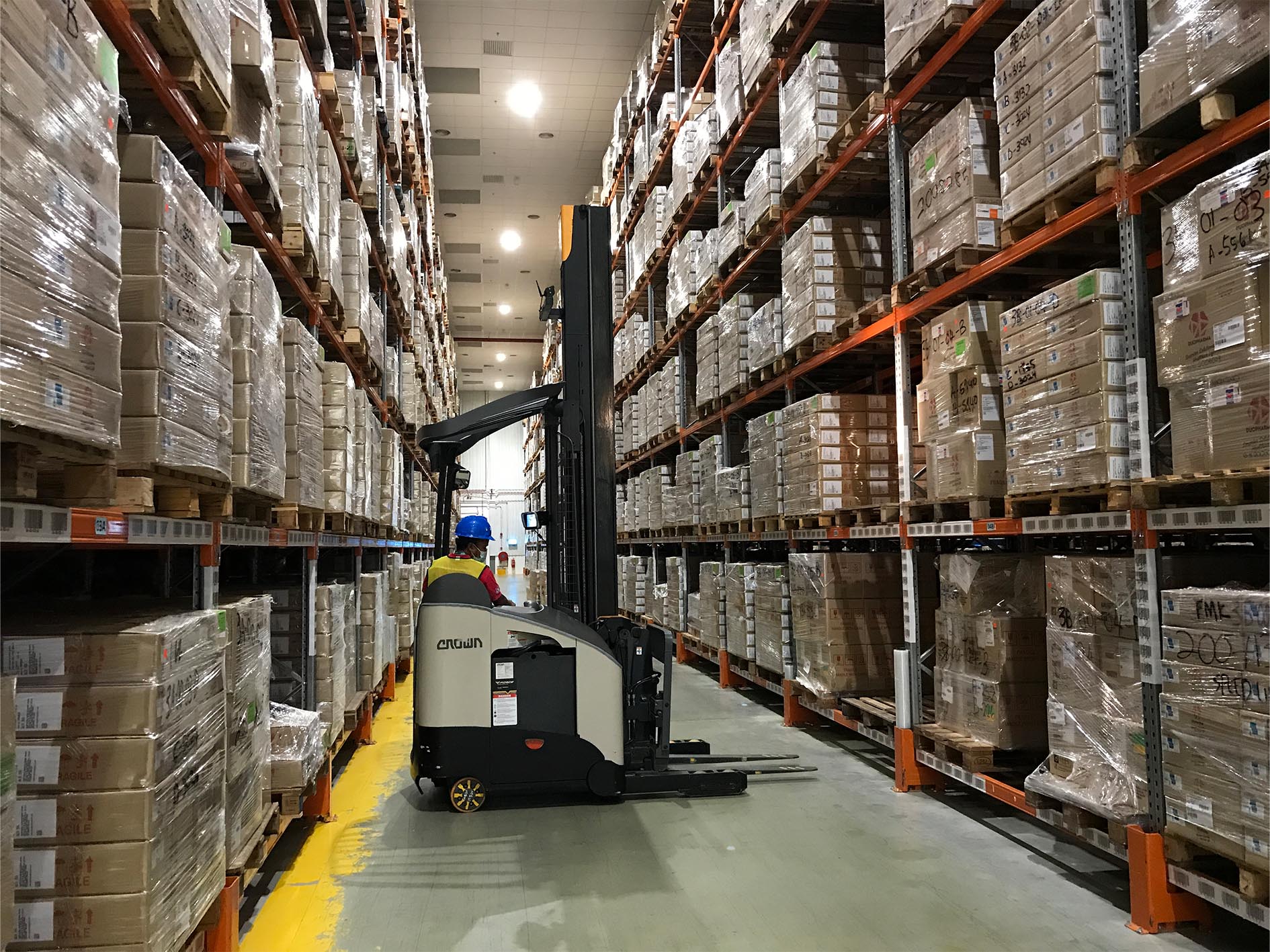 Reach Truck 0004 IMG 4531