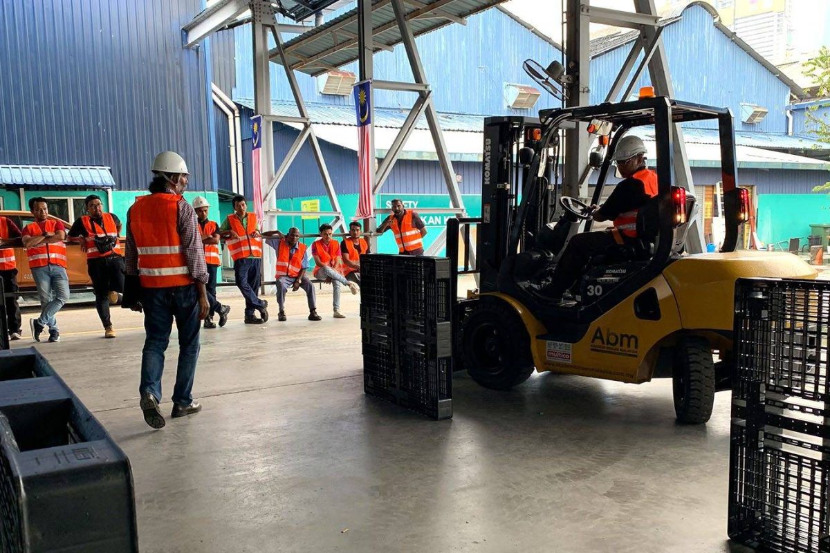 Forklift 4